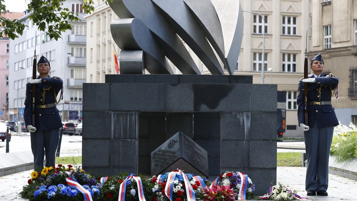 V Bubenči si připomněli 80. výročí bitvy o Británii a její československé účastníky